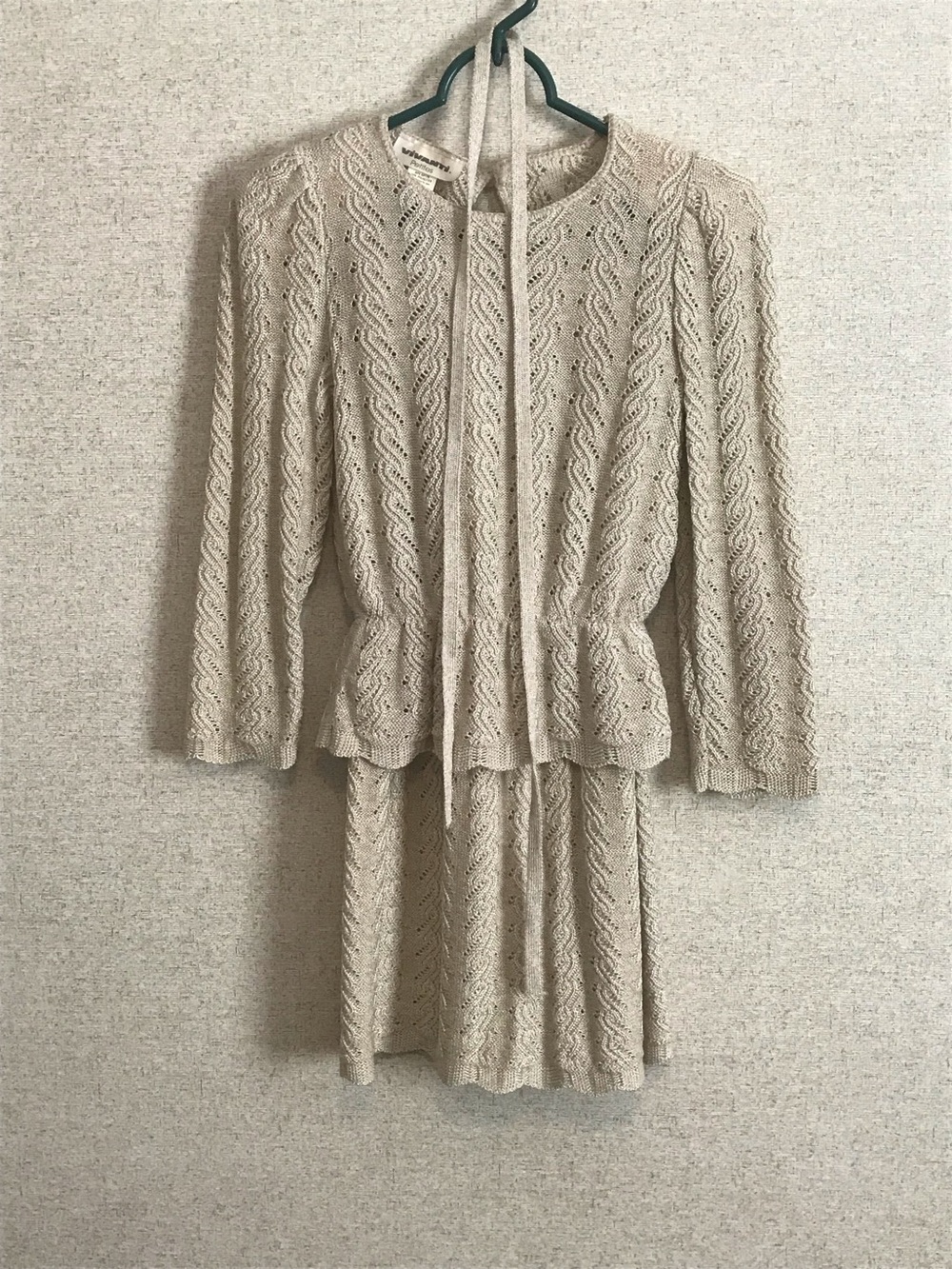 Vivanti Petites Sweater Knit  Skirt Set Light Beige Vintage 90s Size 4